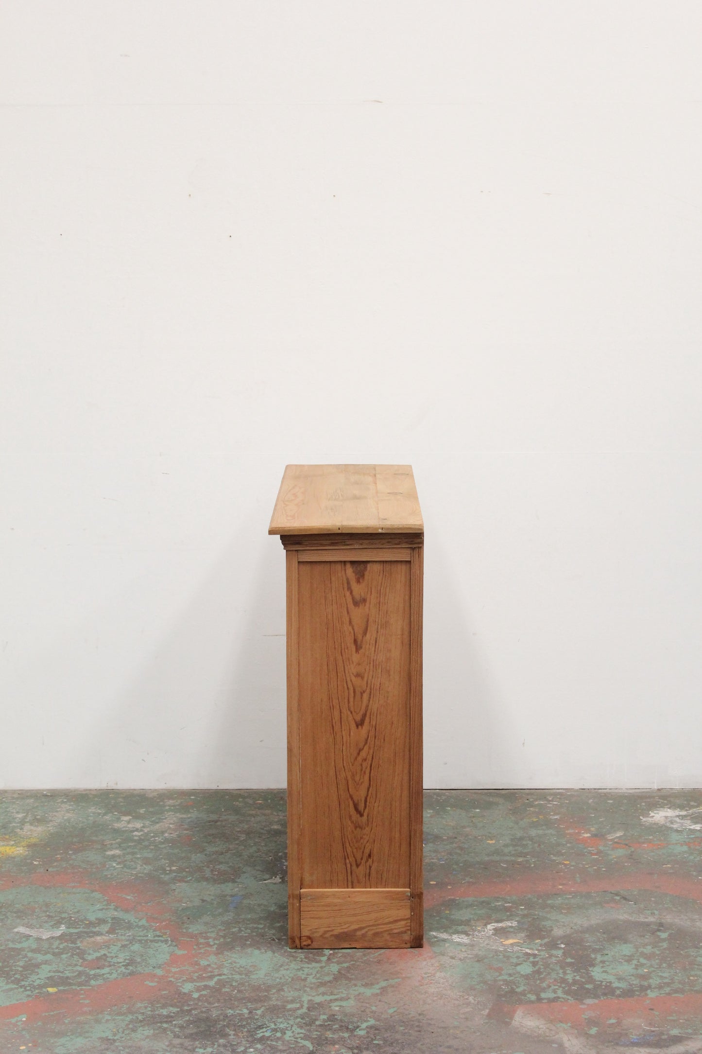 #1121 cabinet