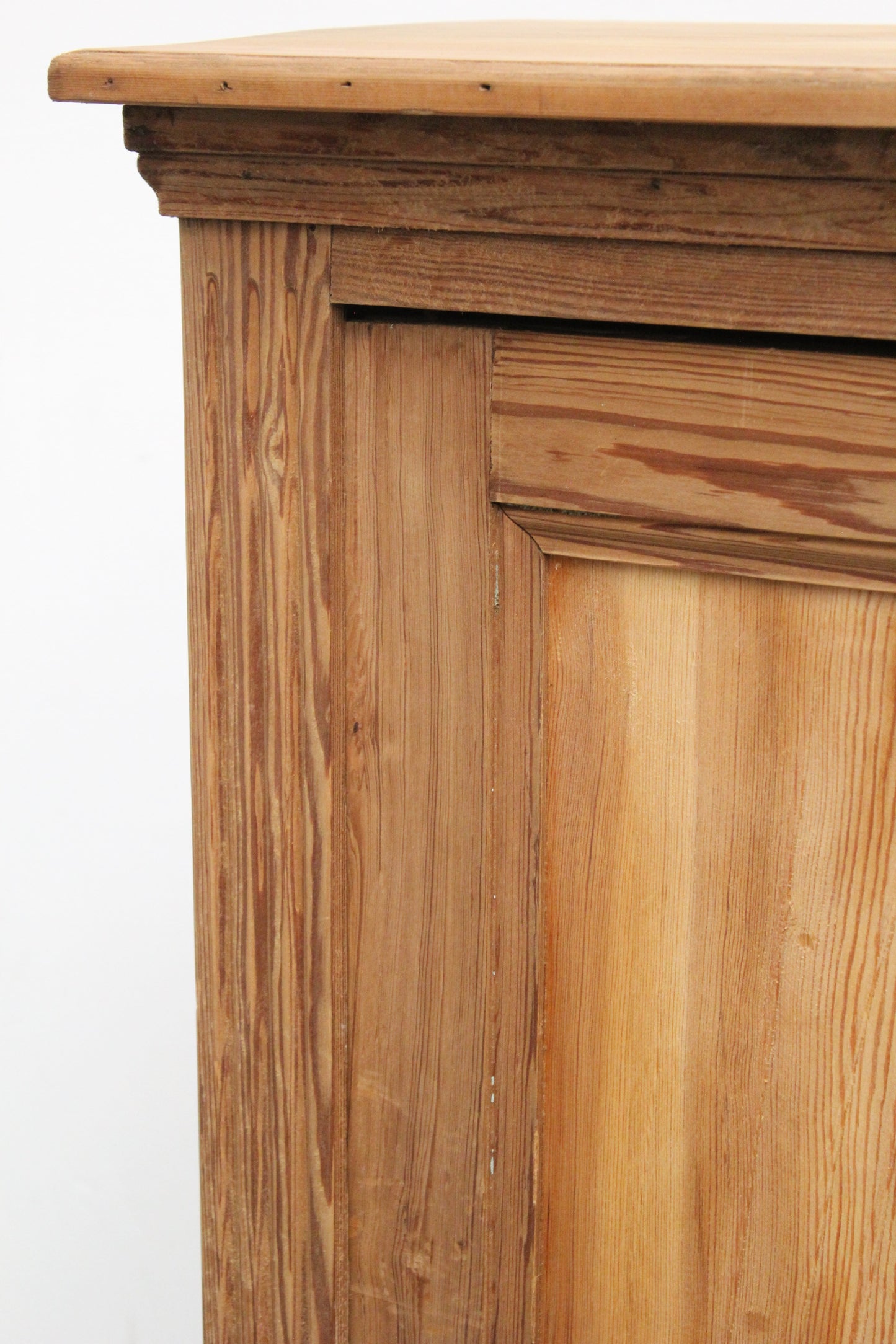 #1121 cabinet