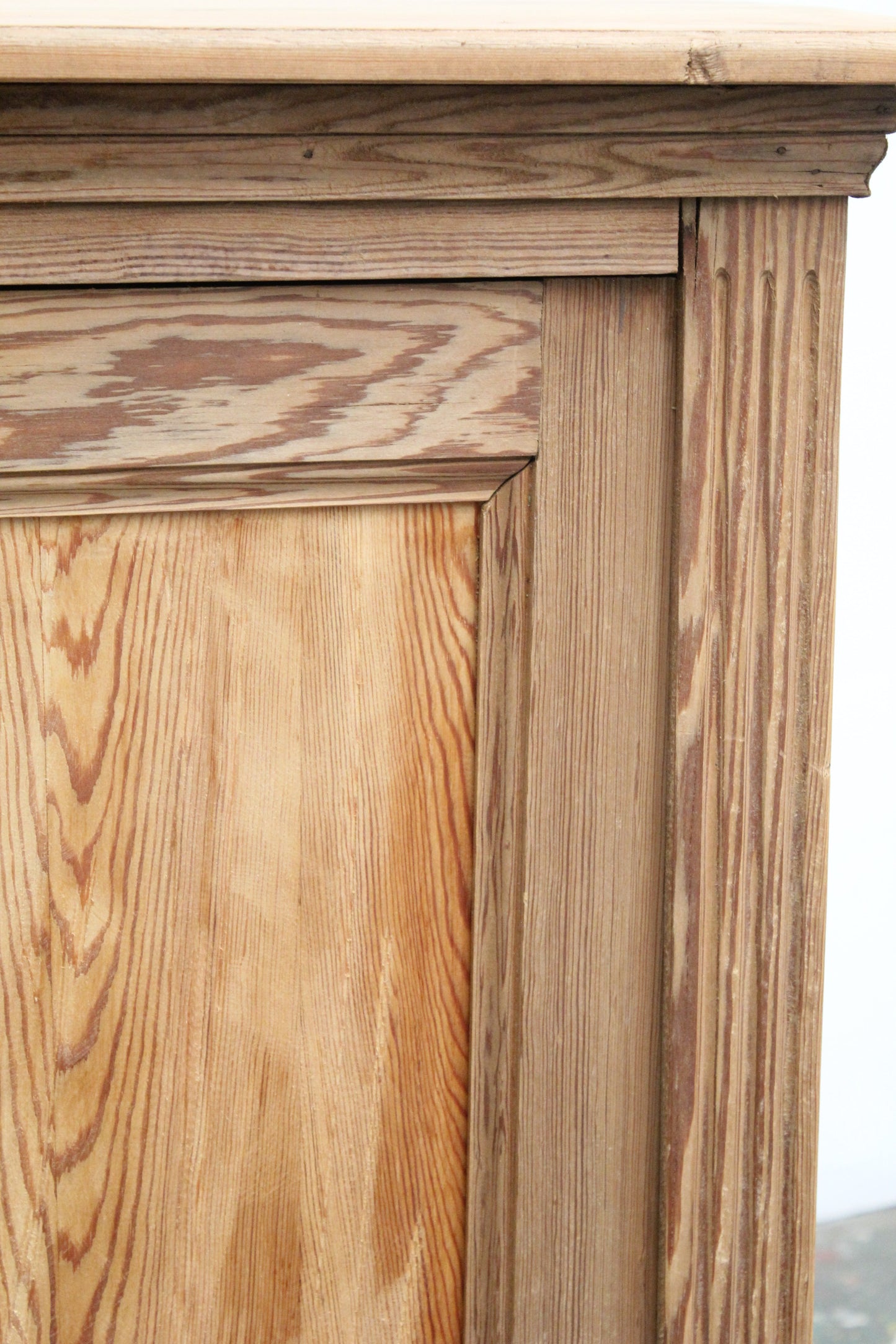 #1121 cabinet