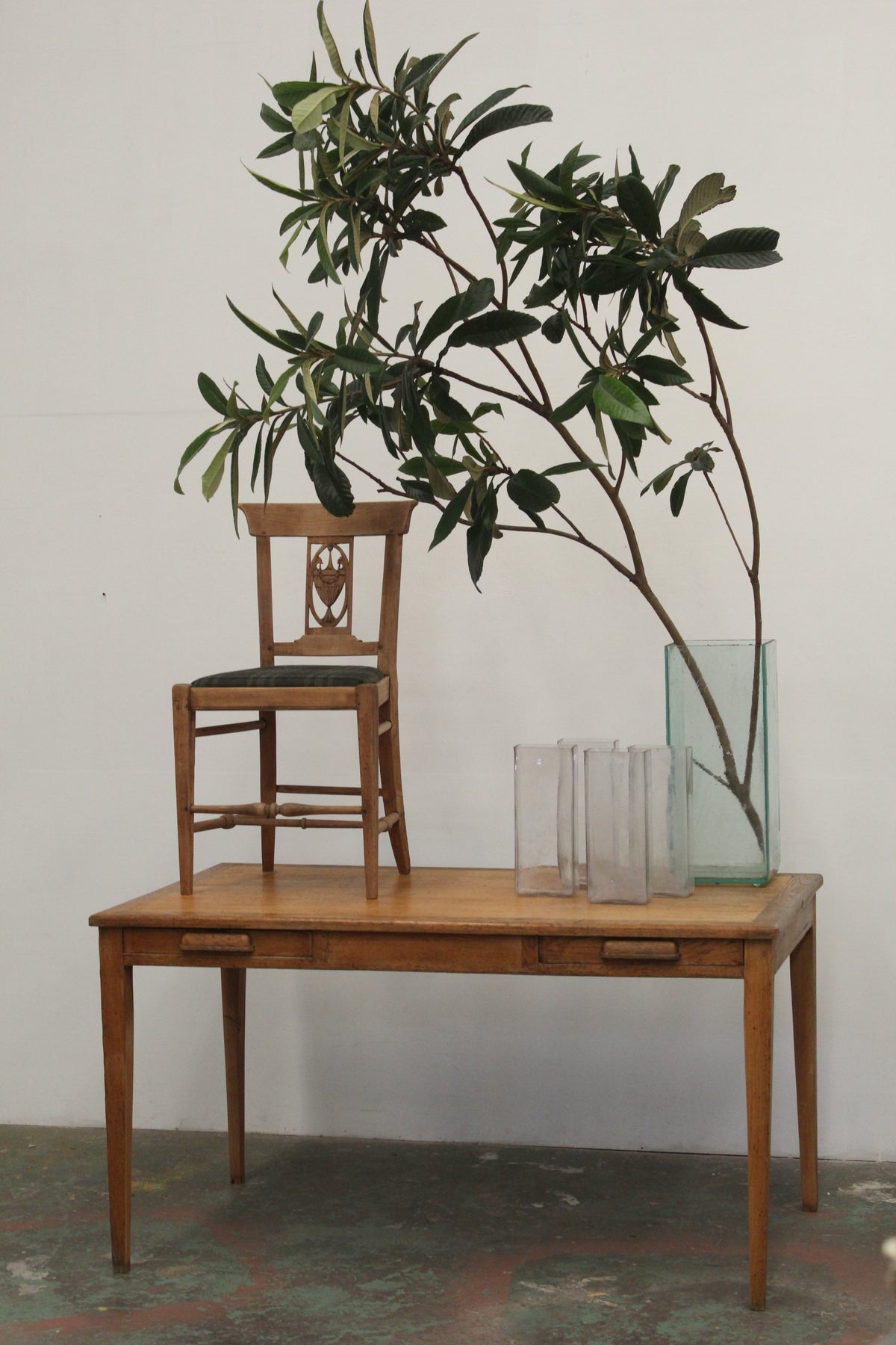 #1590 table