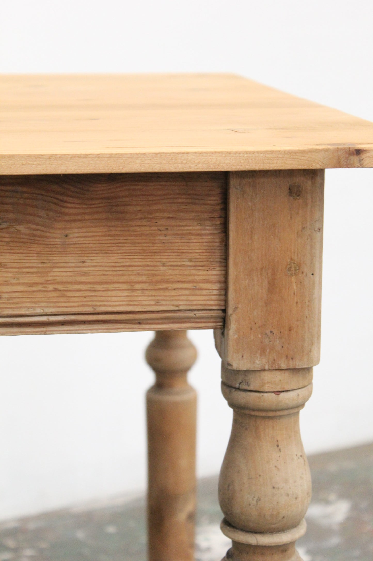 #1280 table