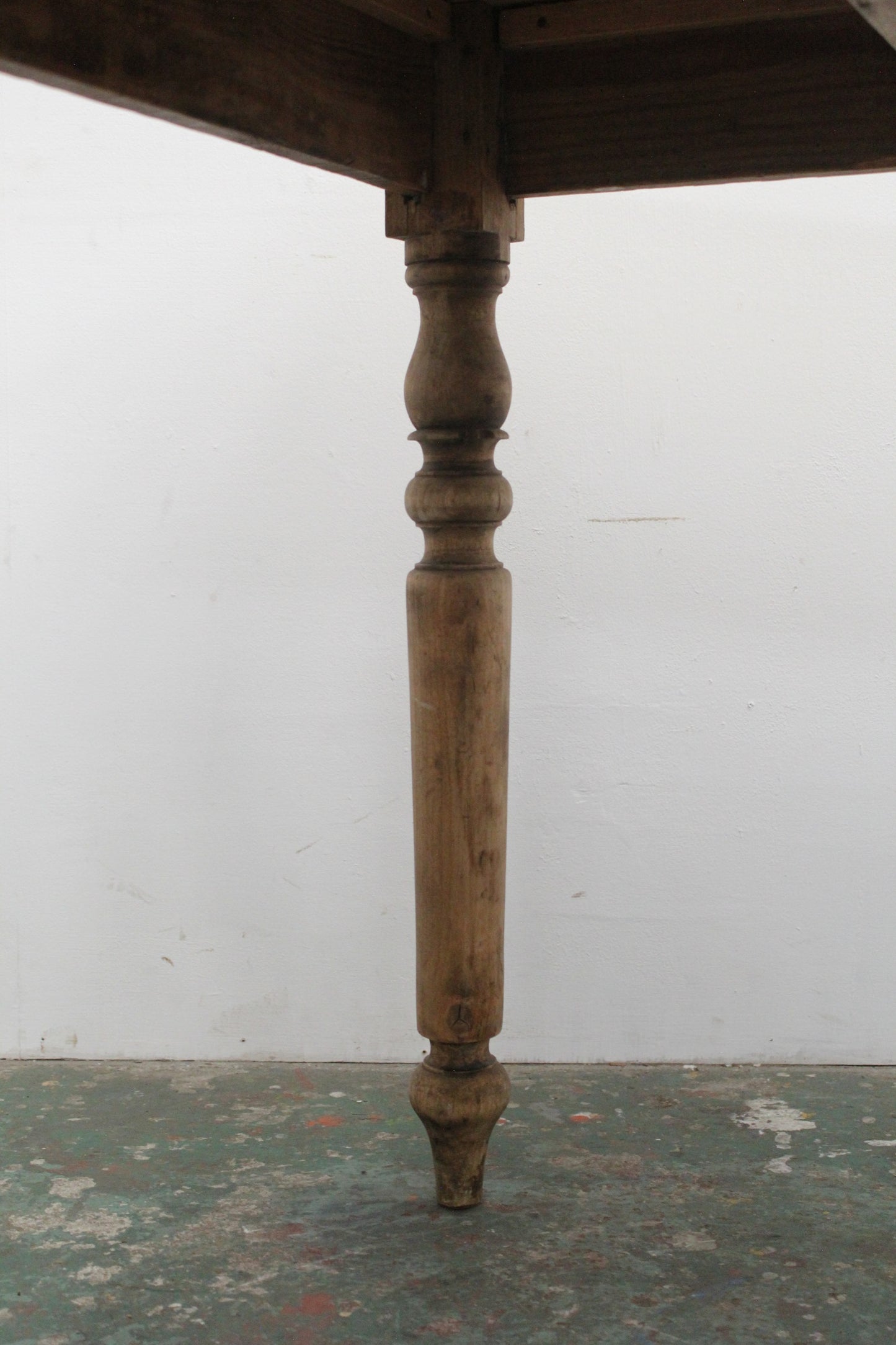 #1280 table