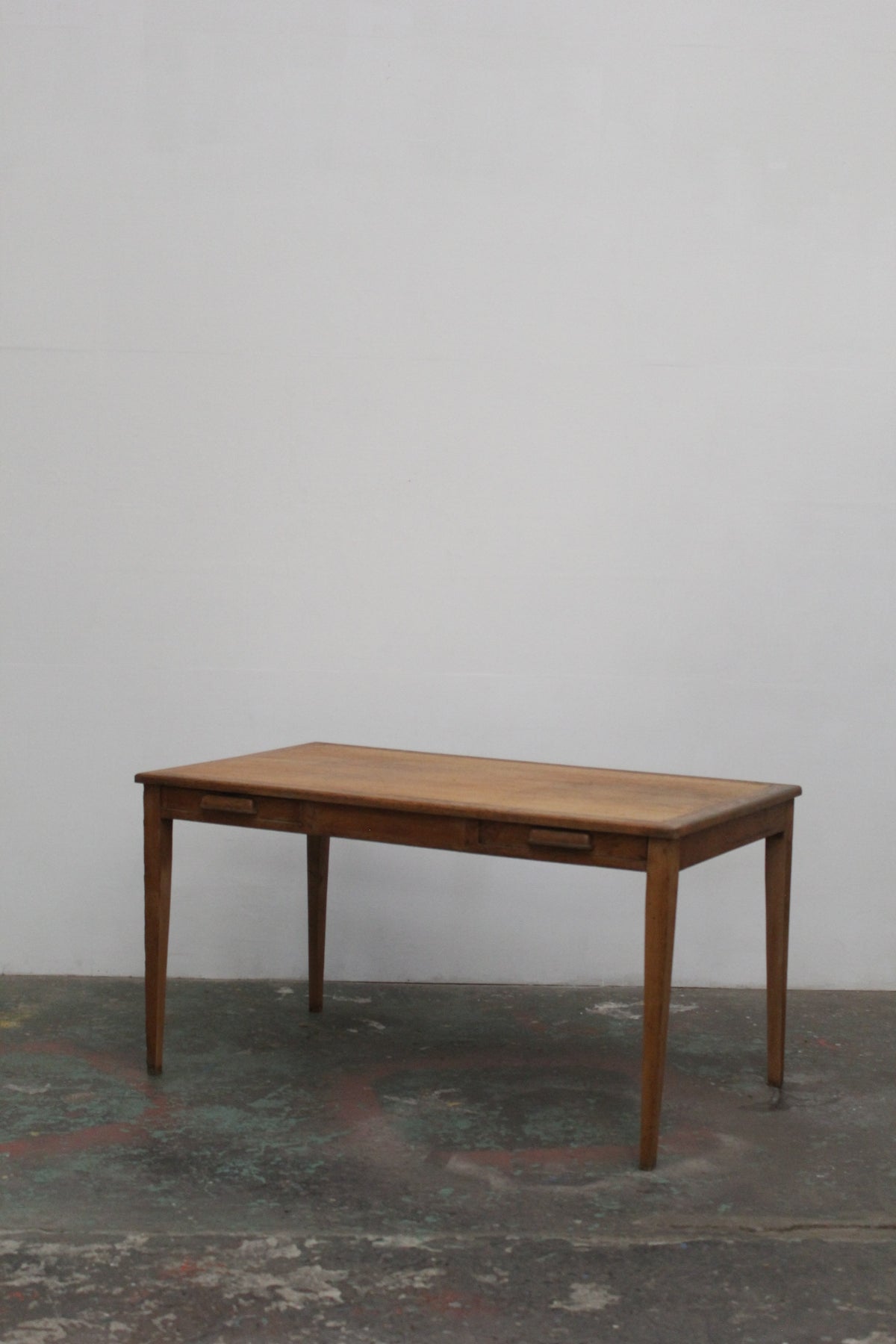 #1590 table