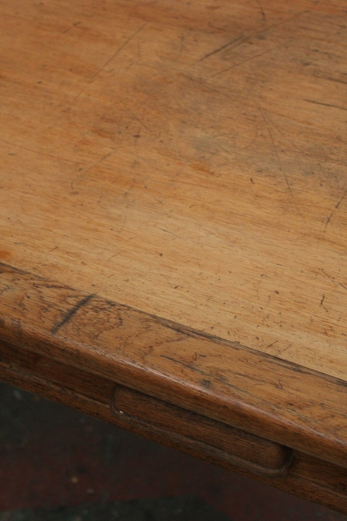 #1590 table