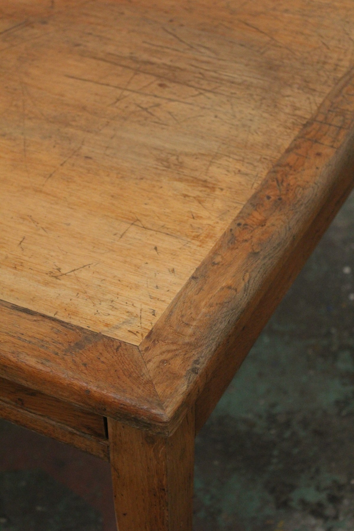 #1590 table