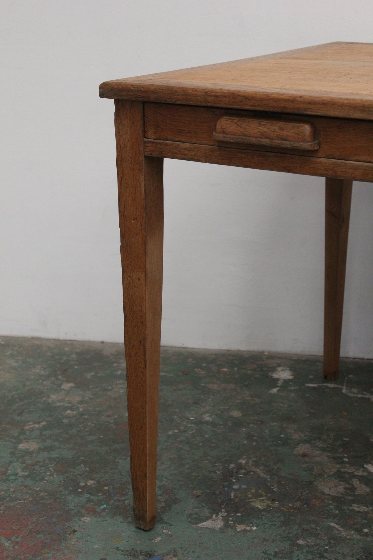 #1590 table