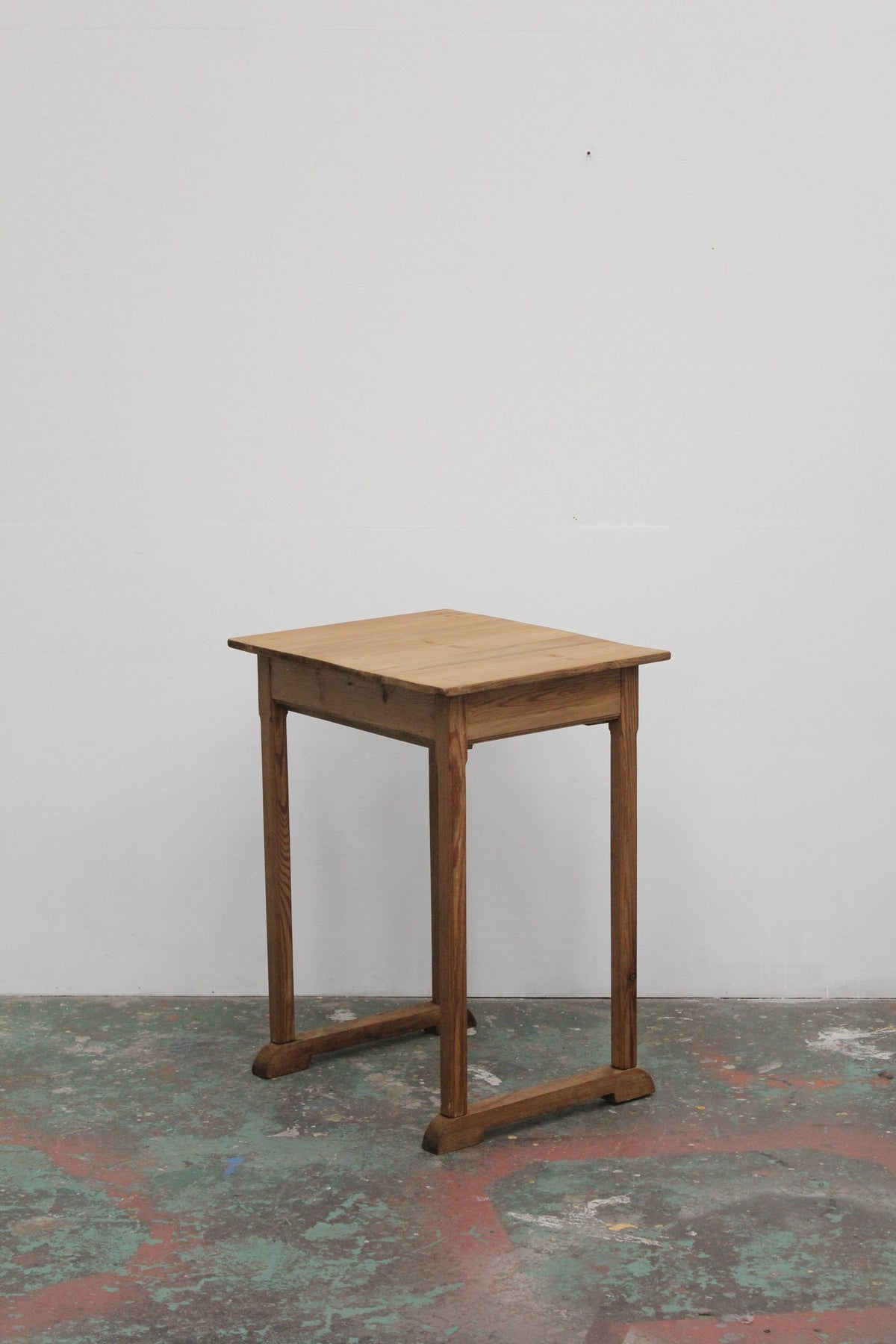 #1132 table