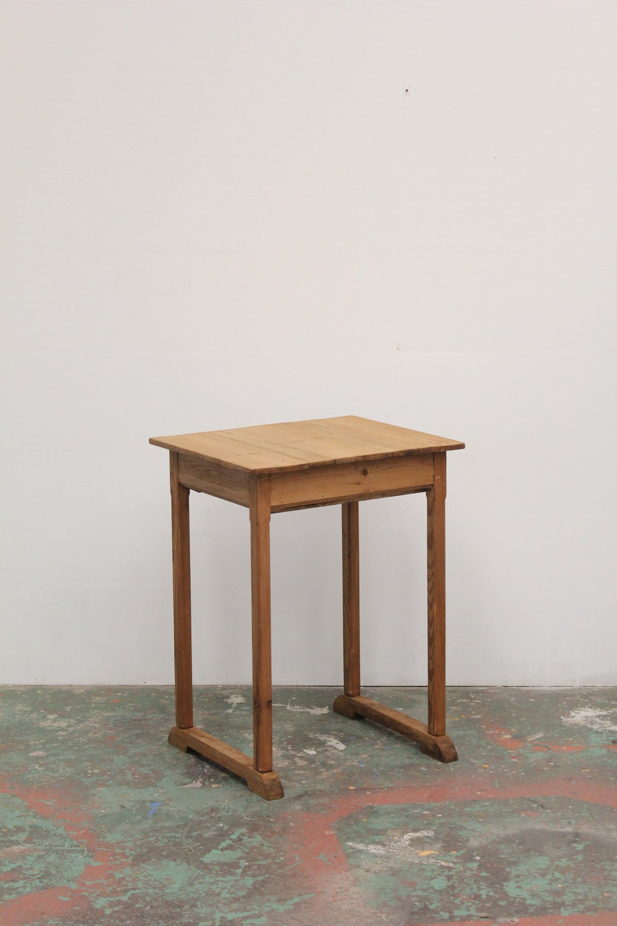 #1132 table