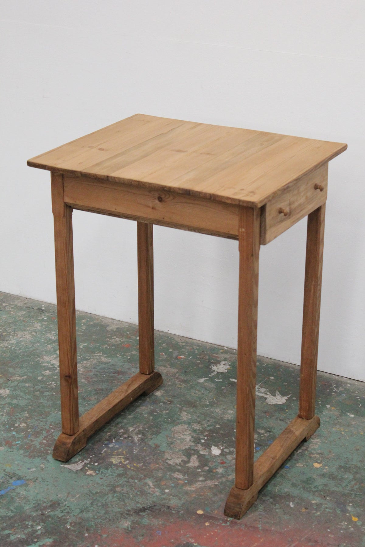 #1132 table