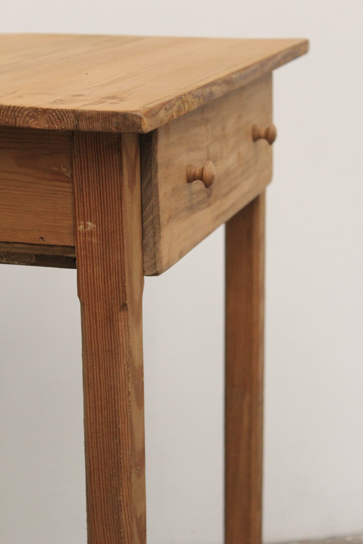 #1132 table