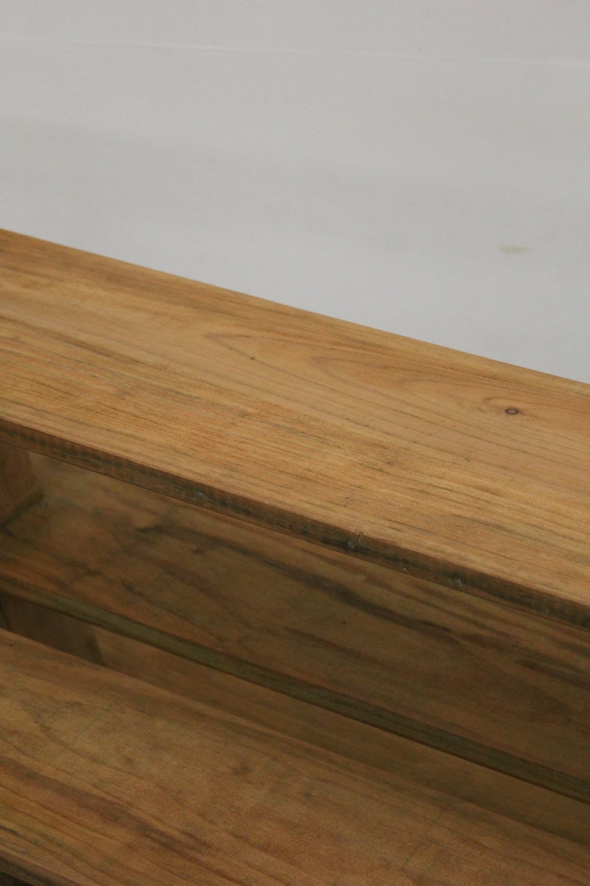 #1591 shelf
