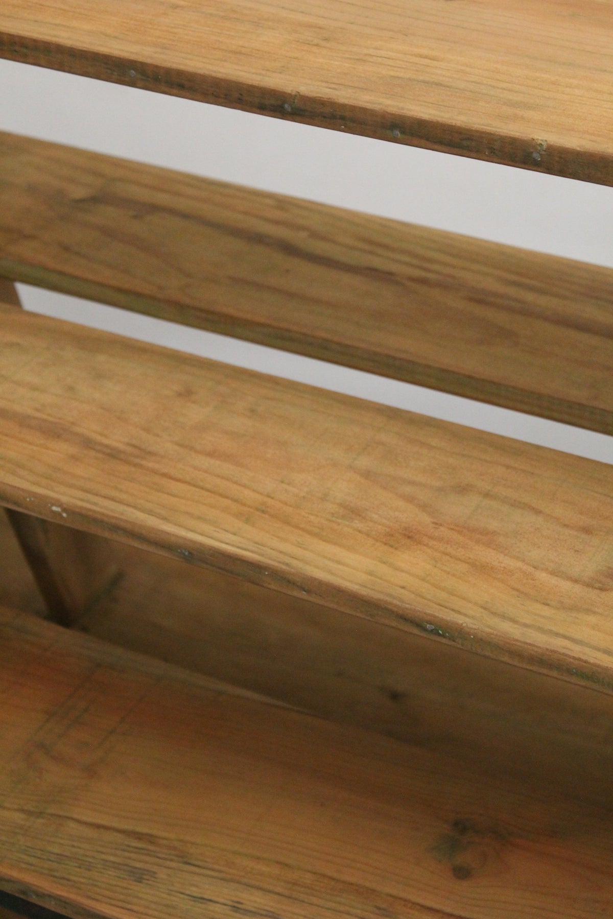 #1591 shelf