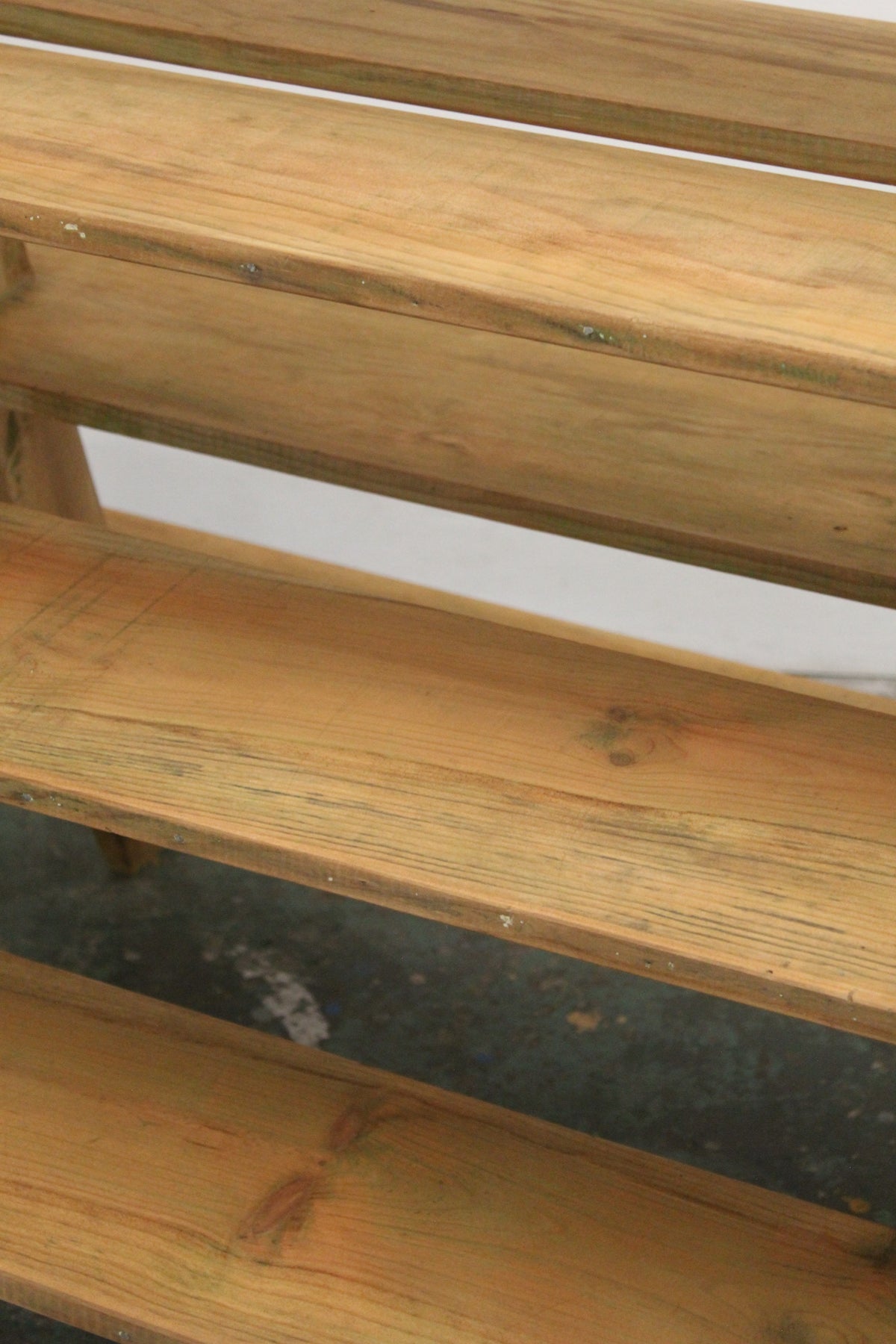 #1591 shelf