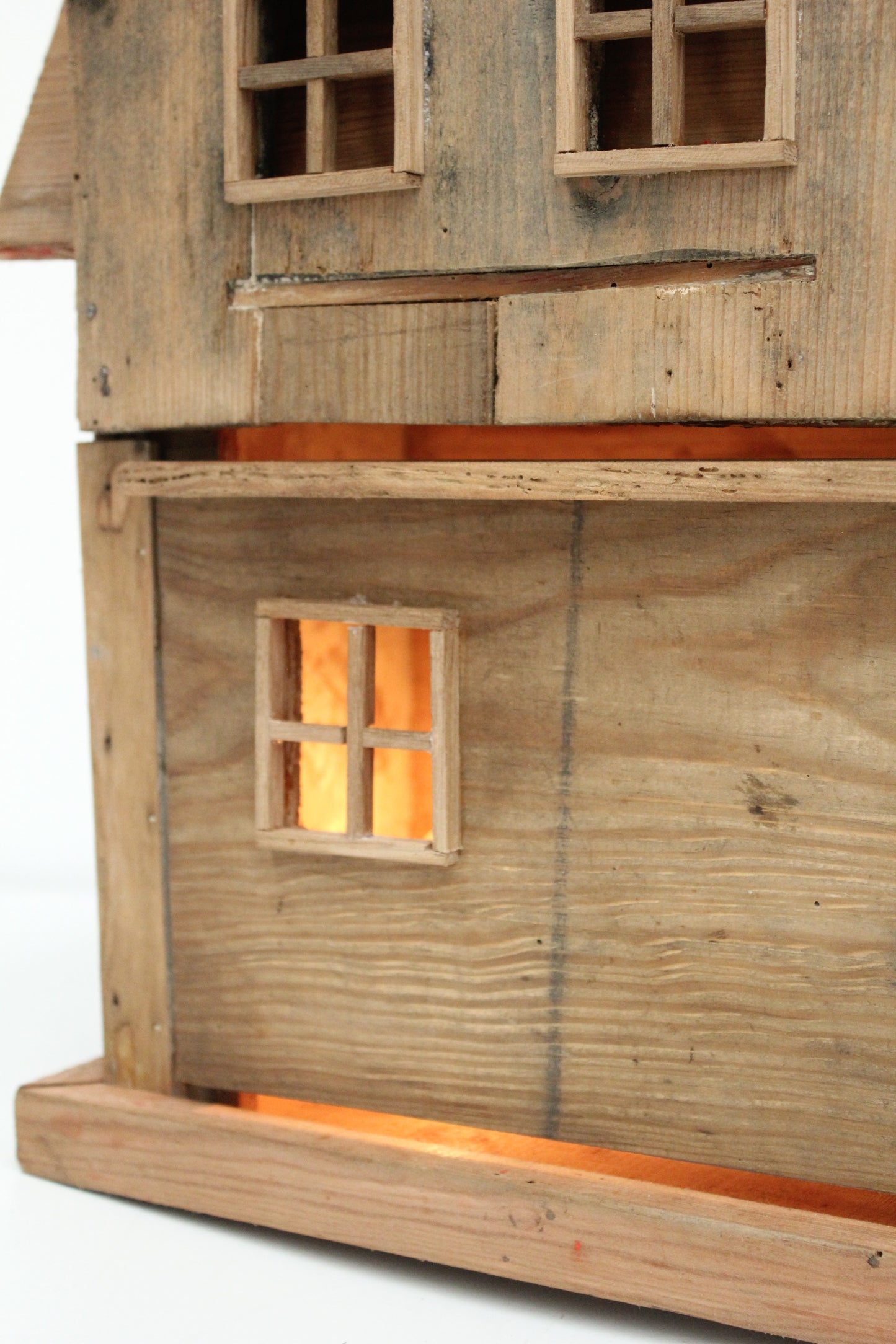 #1505 house lamp