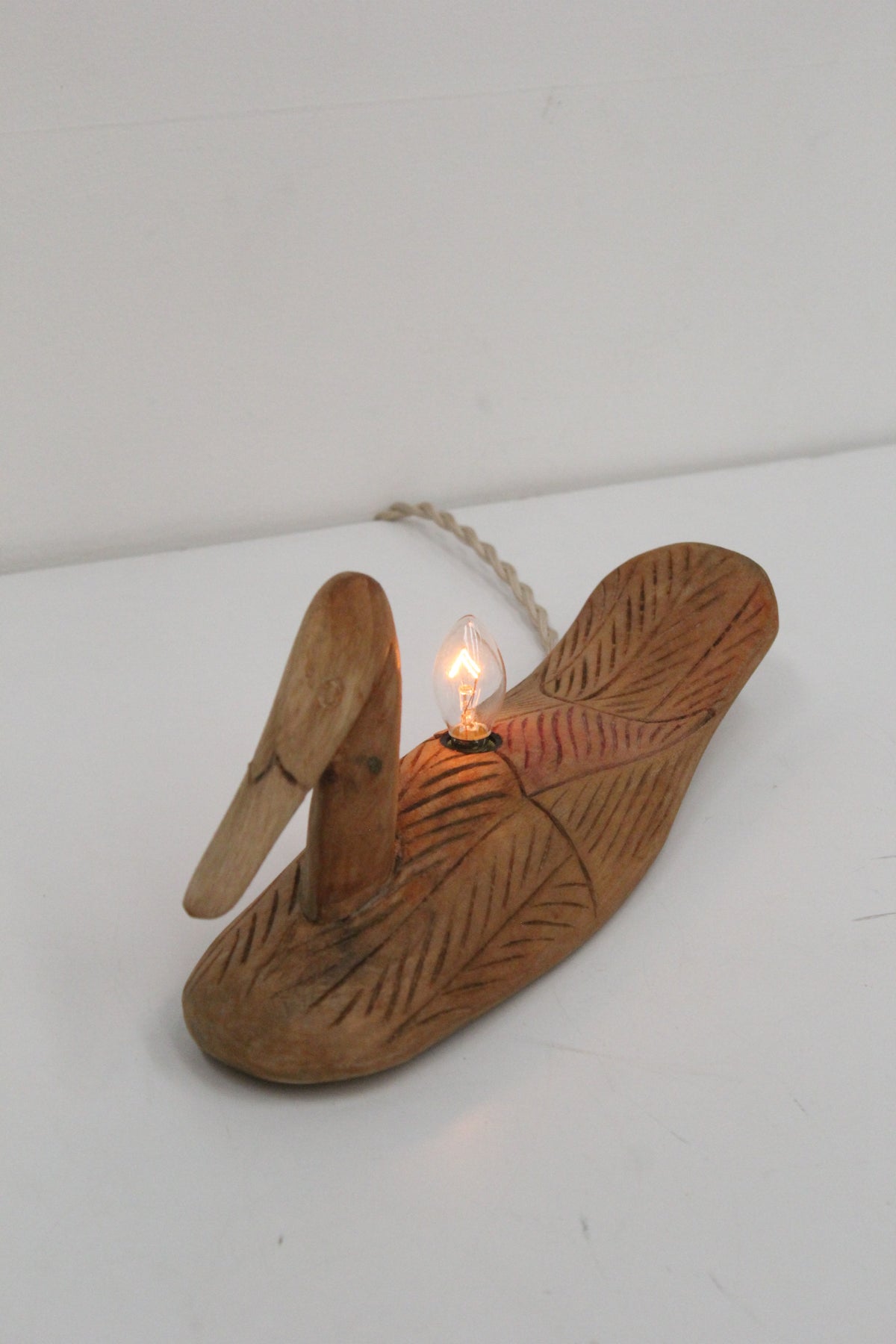 #1601 bird lamp