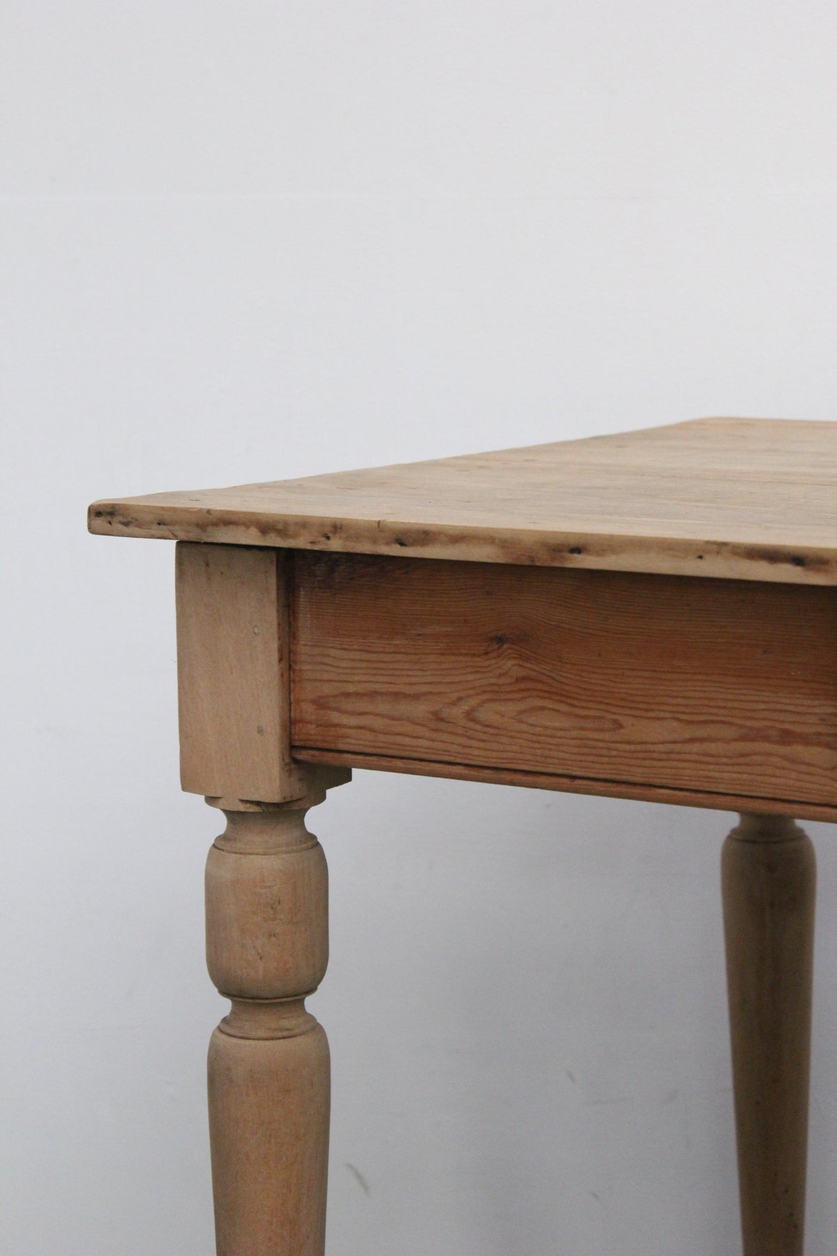 #1065 table
