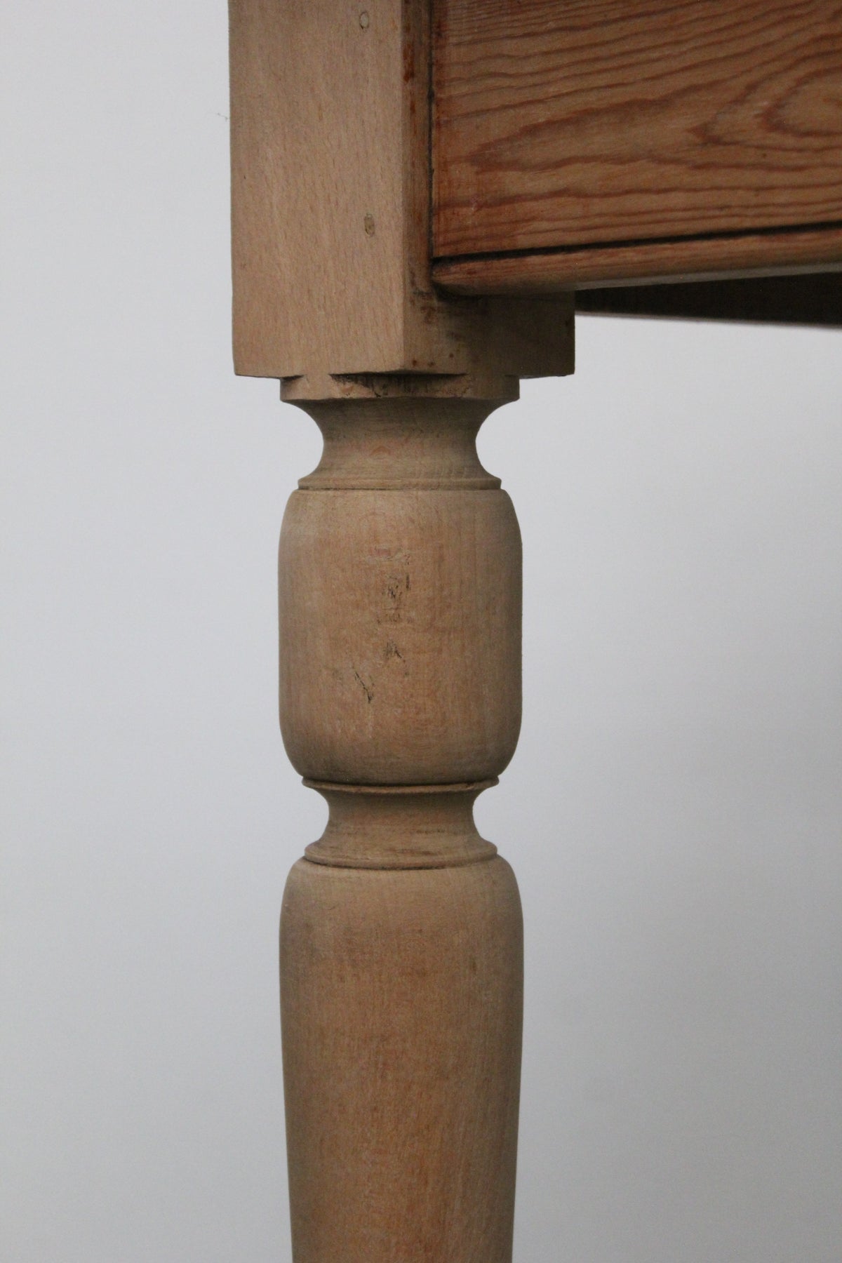 #1065 table