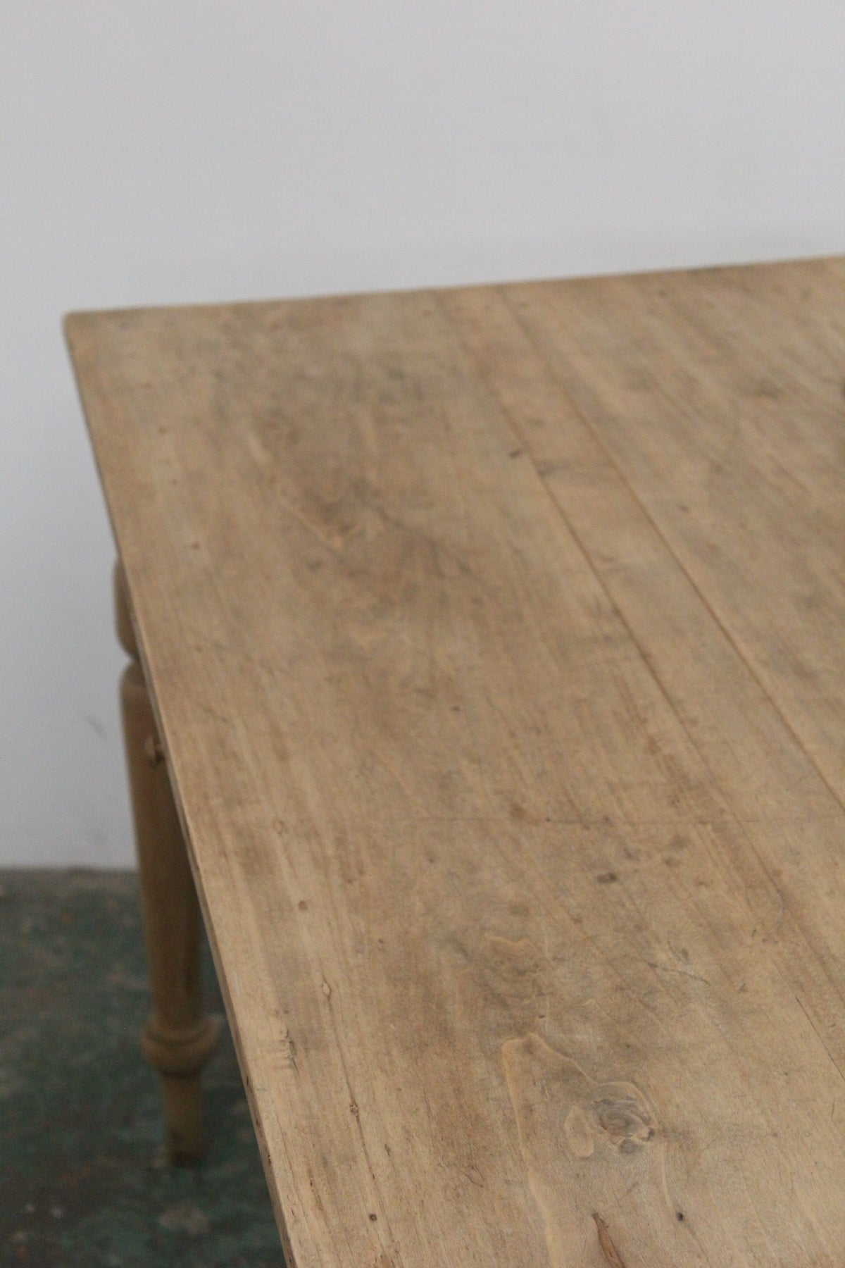 #1065 table