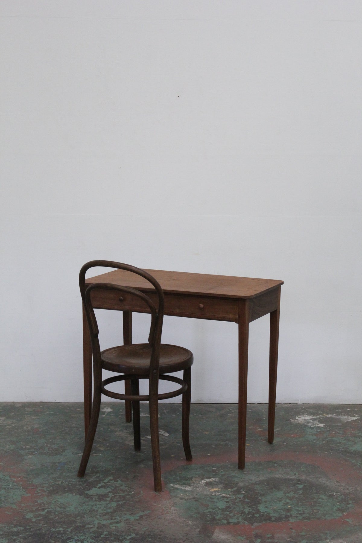 #0880 writing table