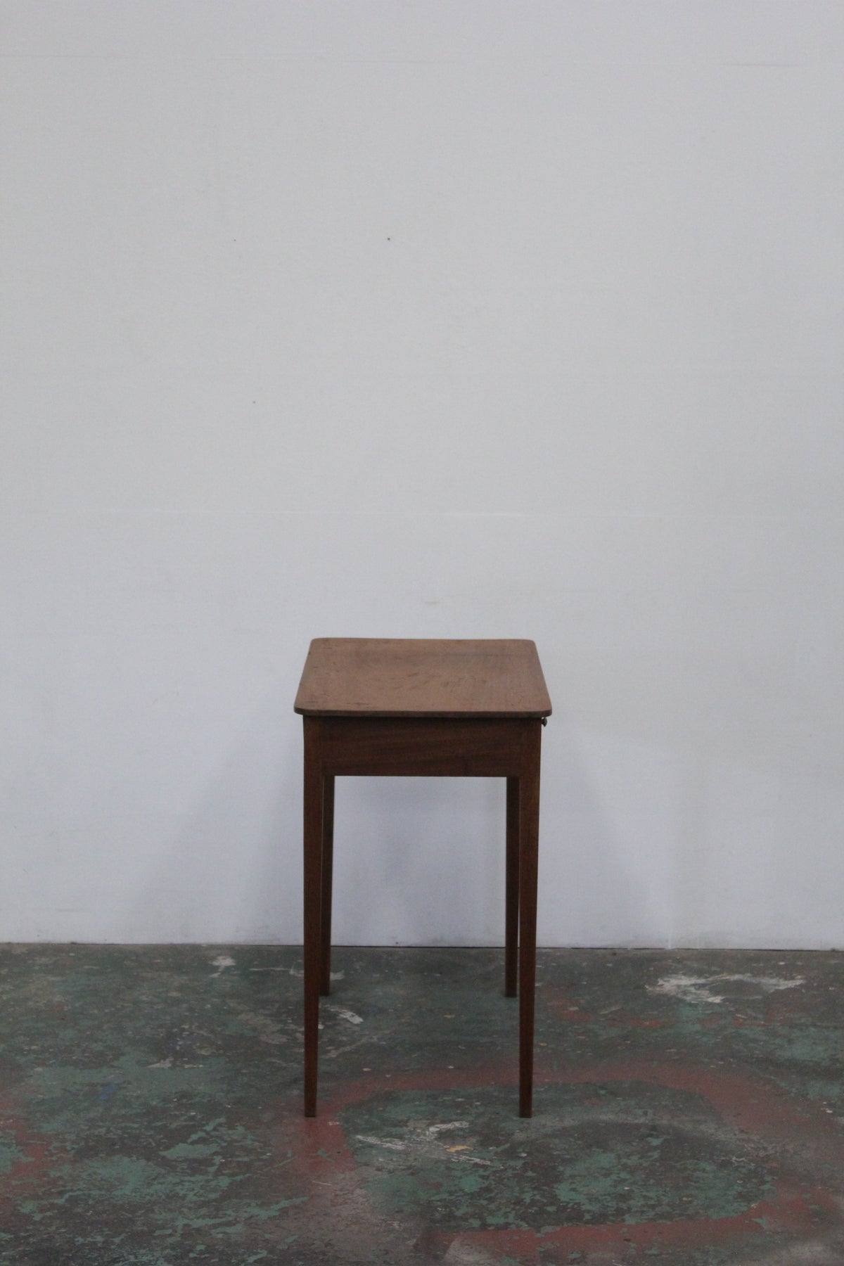 #0880 writing table