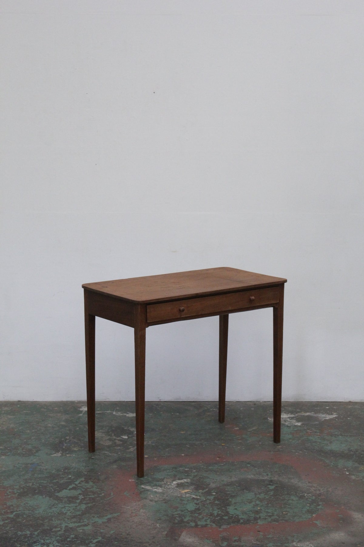 #0880 writing table