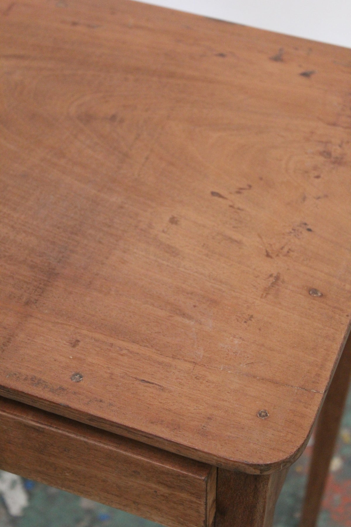 #0880 writing table