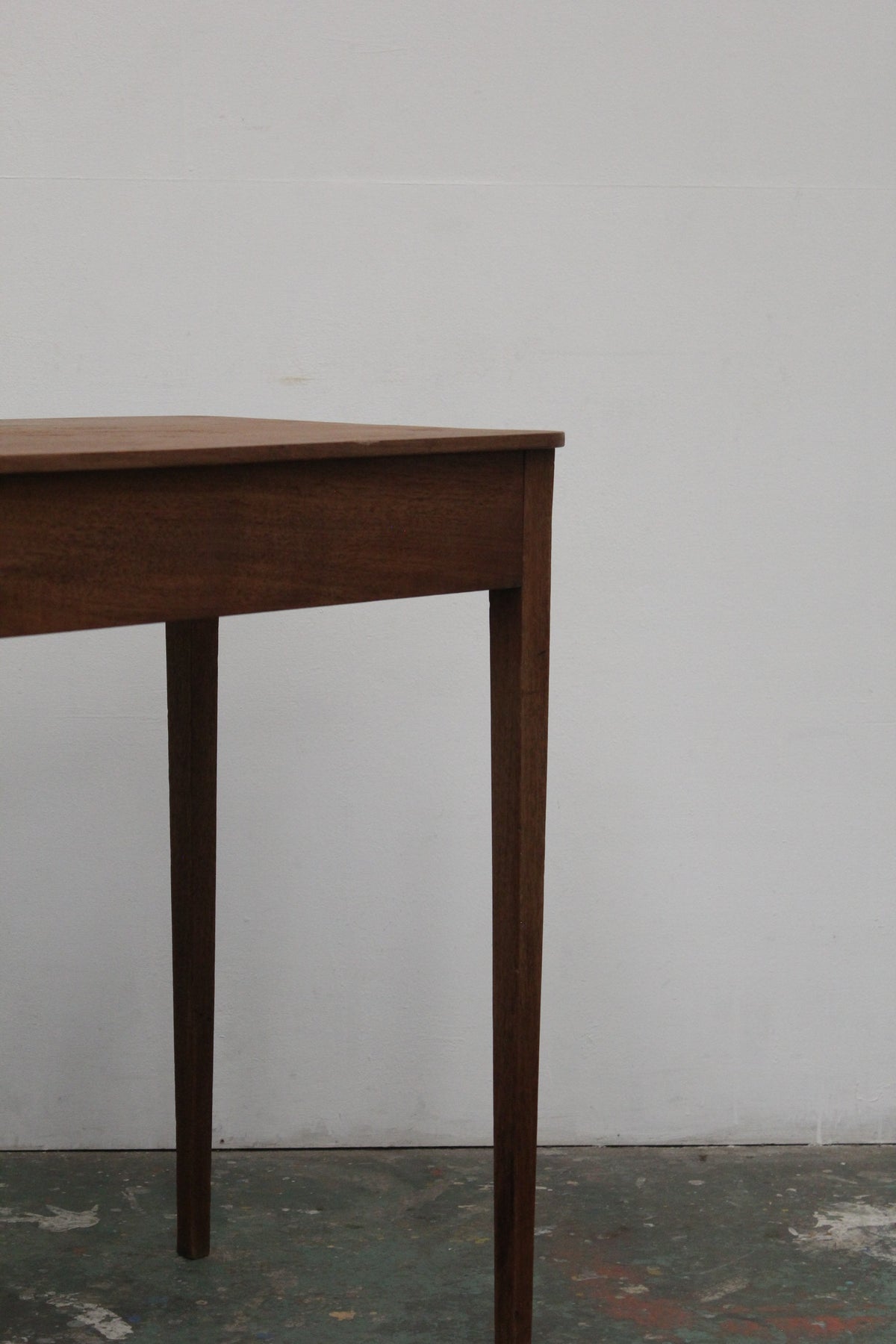 #0880 writing table
