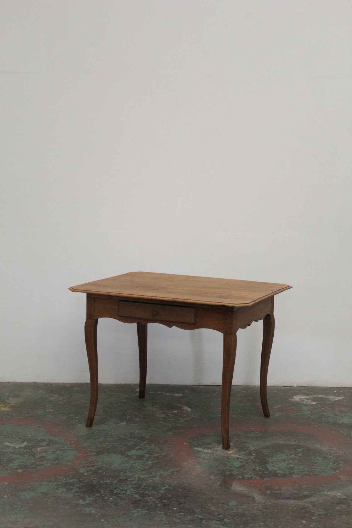 #1607 table