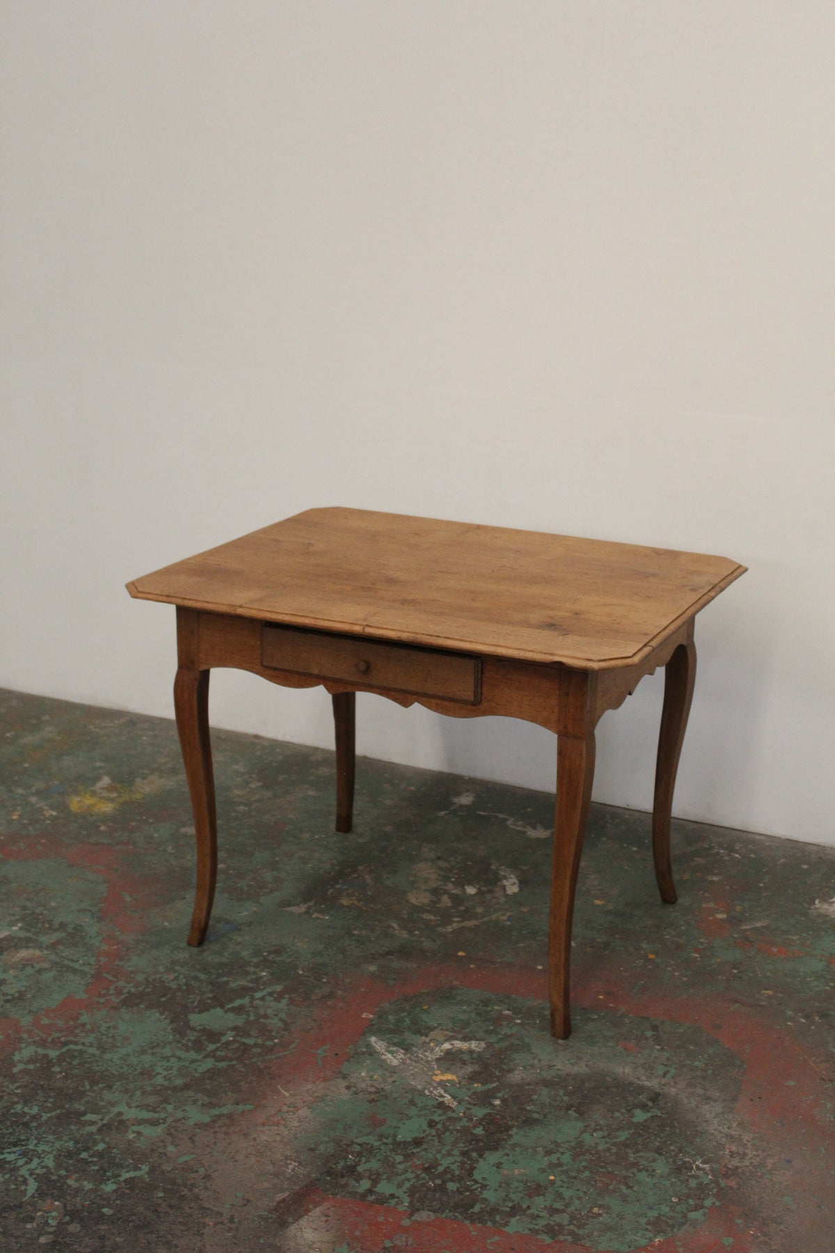 #1607 table