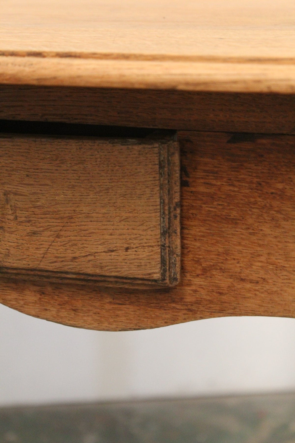 #1607 table