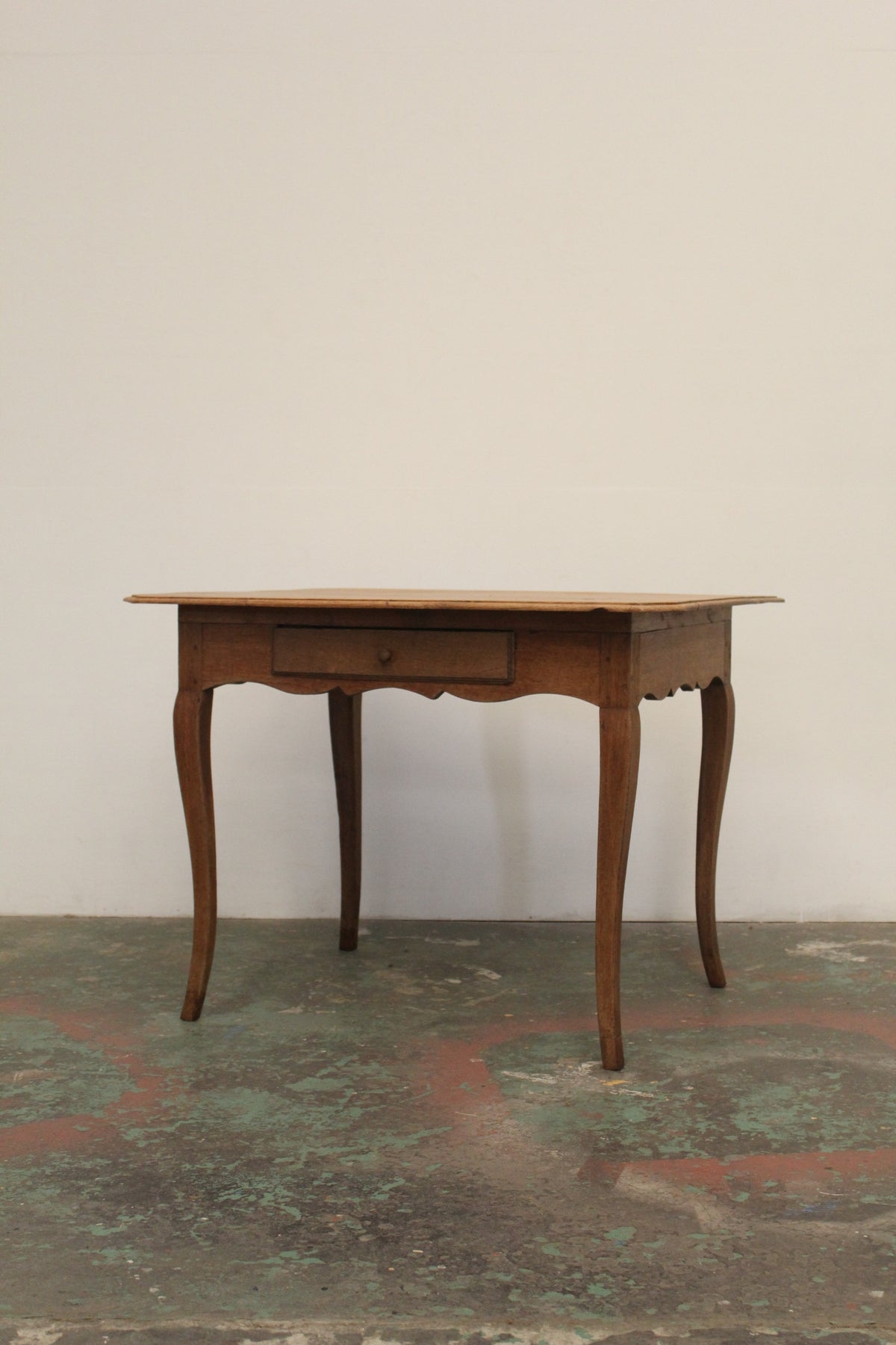 #1607 table
