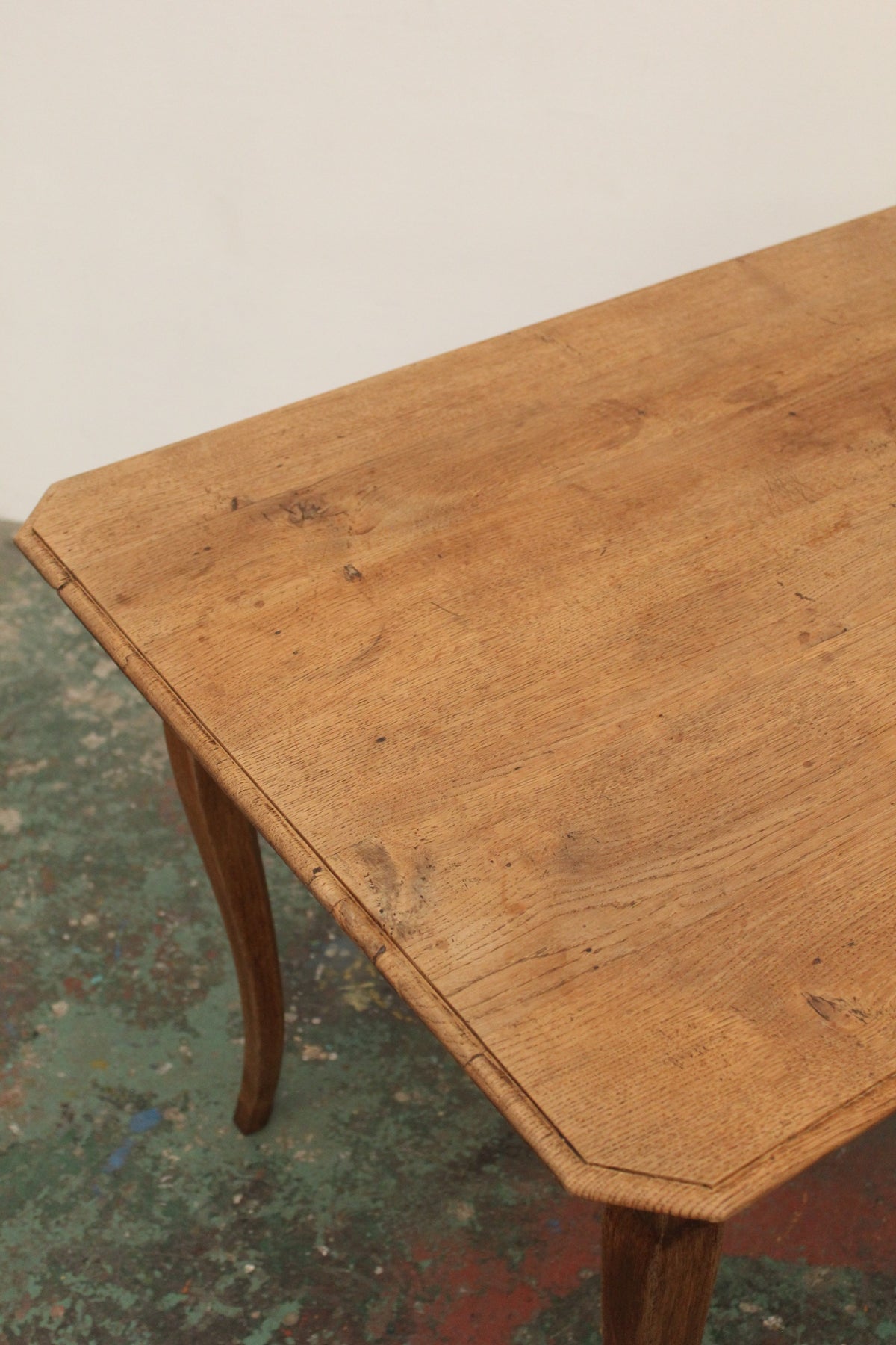 #1607 table