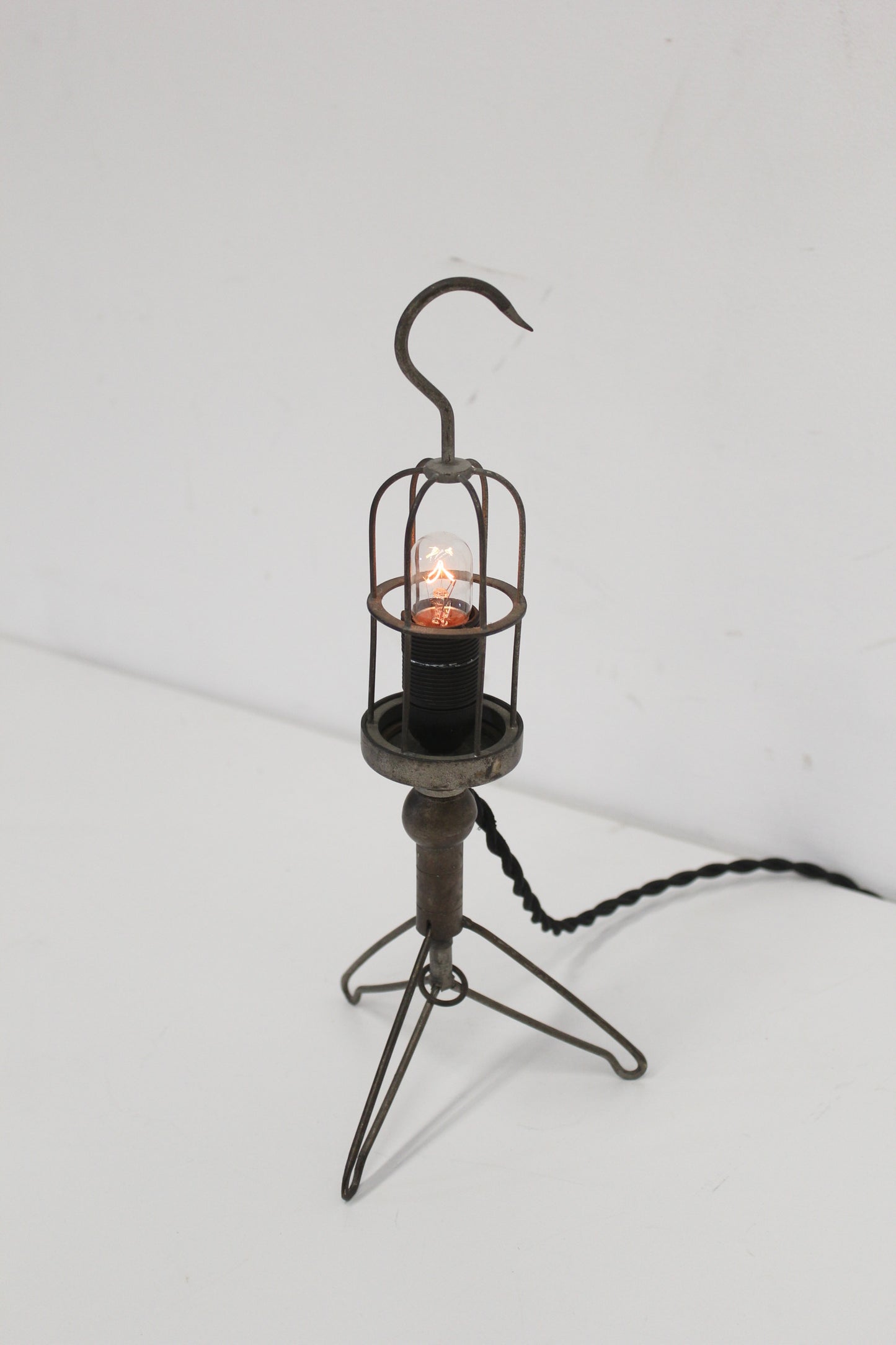 #1110 lamp