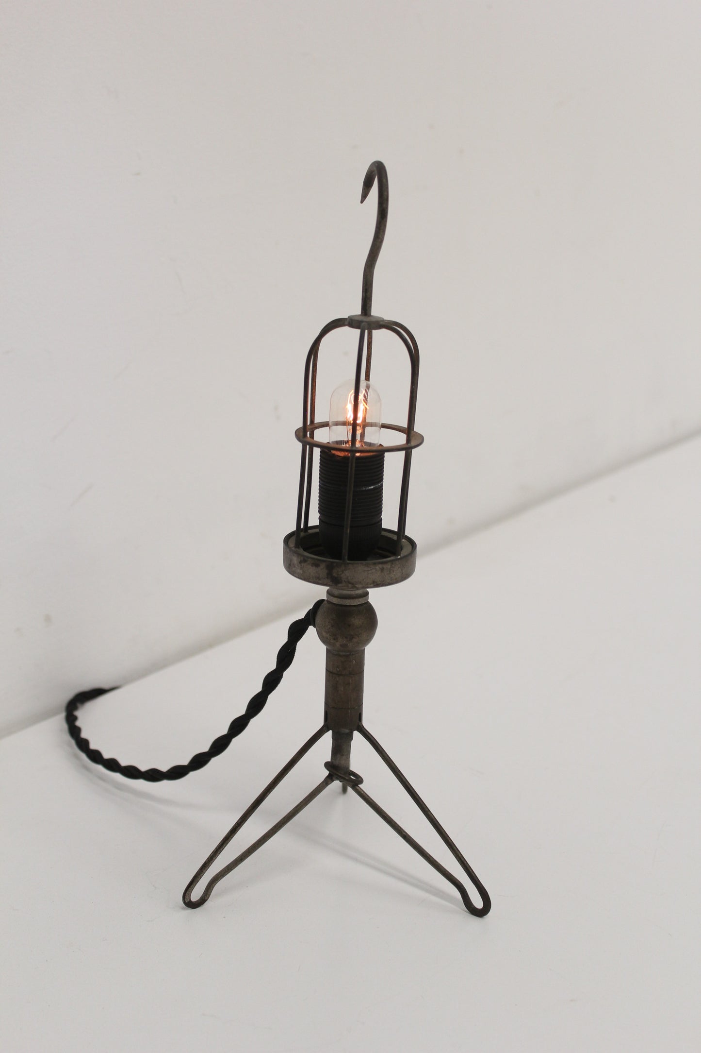 #1110 lamp