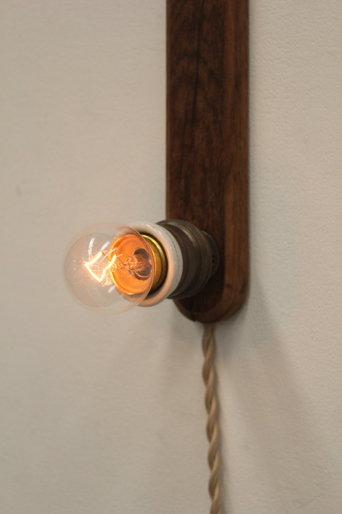 #1602 lamp