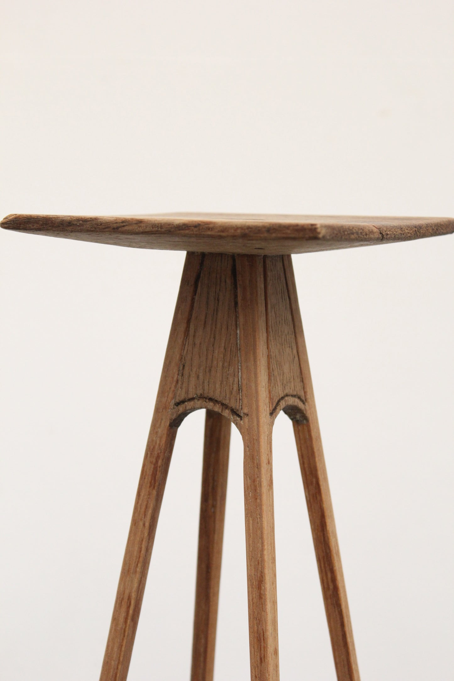 #1184 side table