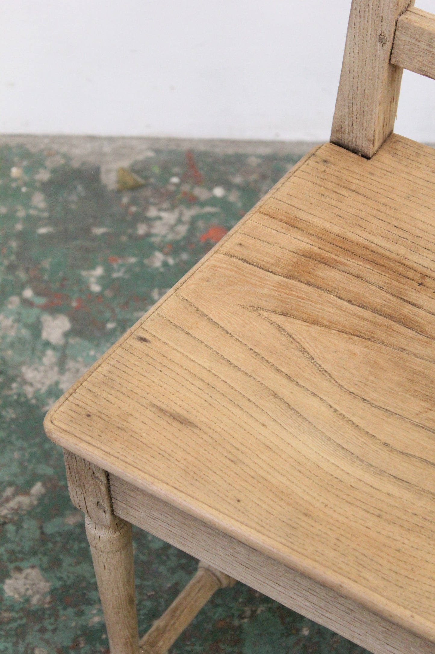 #1056 chair