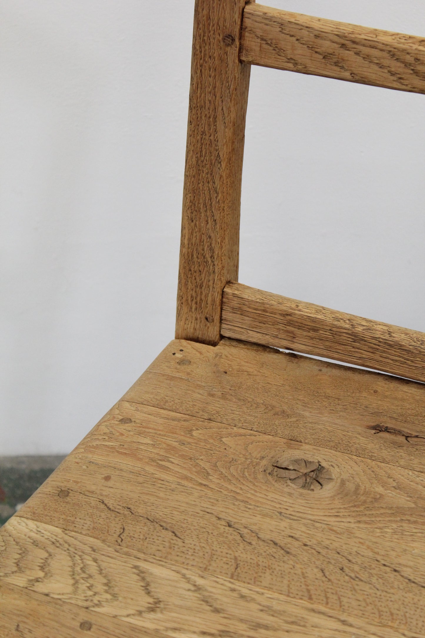 #1051 chair