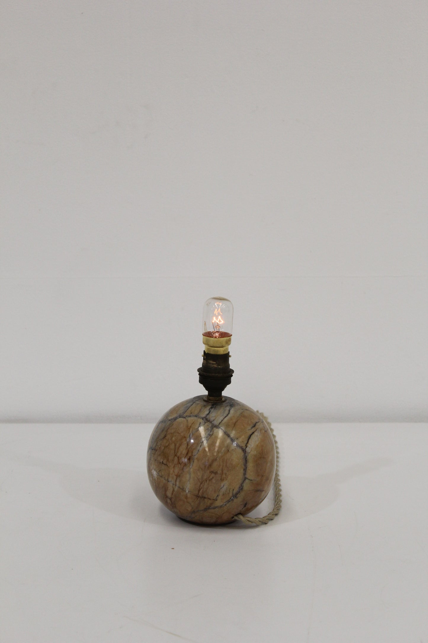 #1066 lamp