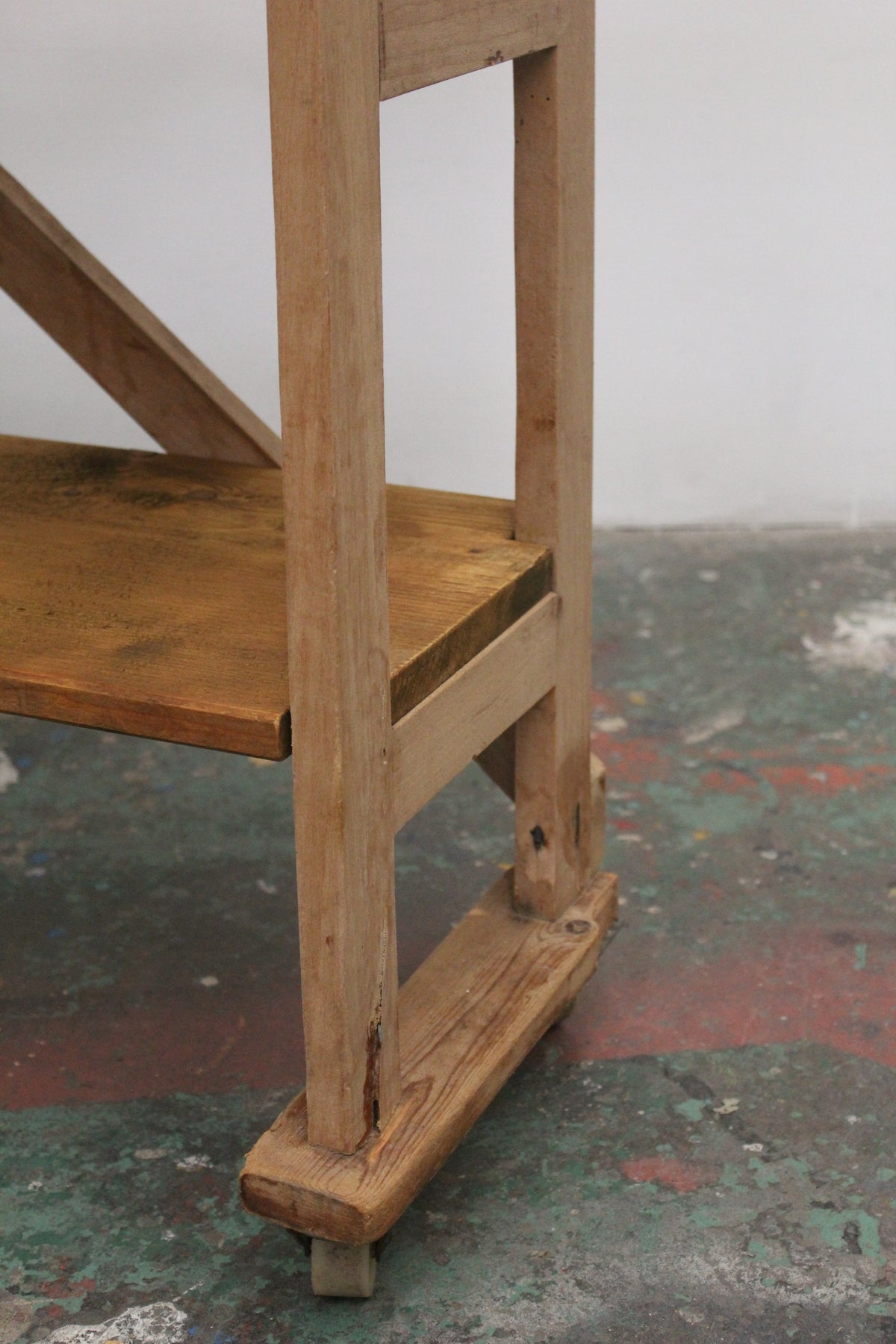 #1314 wooden rack