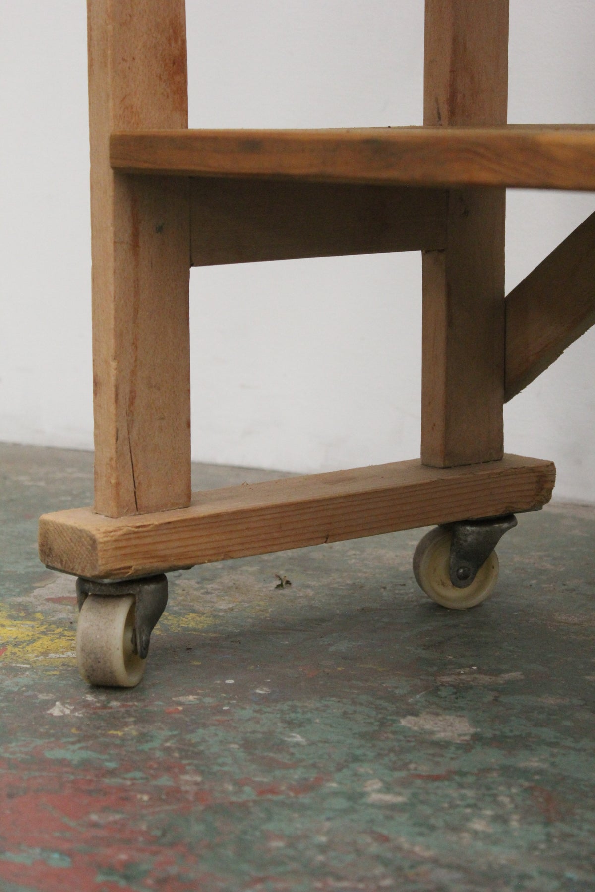 #1314 wooden rack