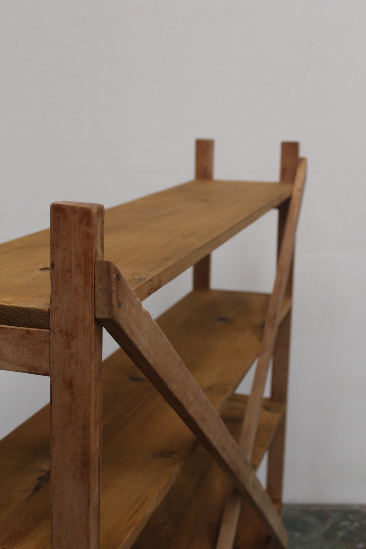 #1314 wooden rack