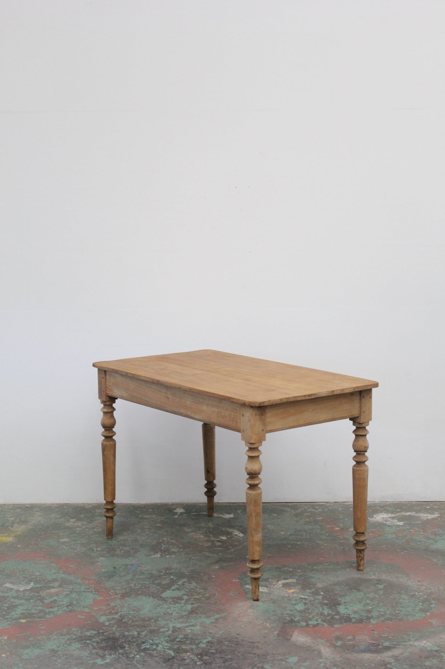 #1124 table