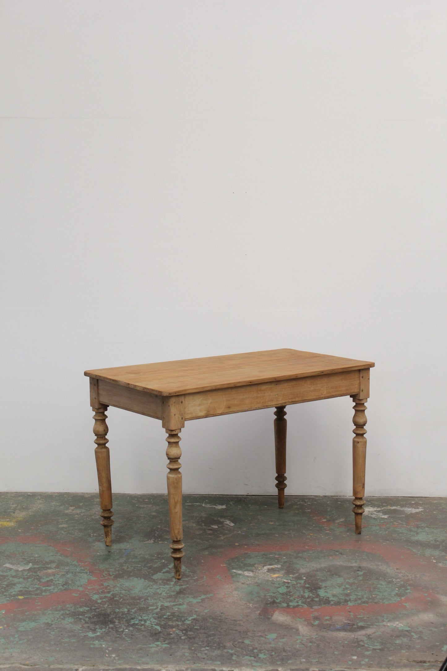 #1124 table