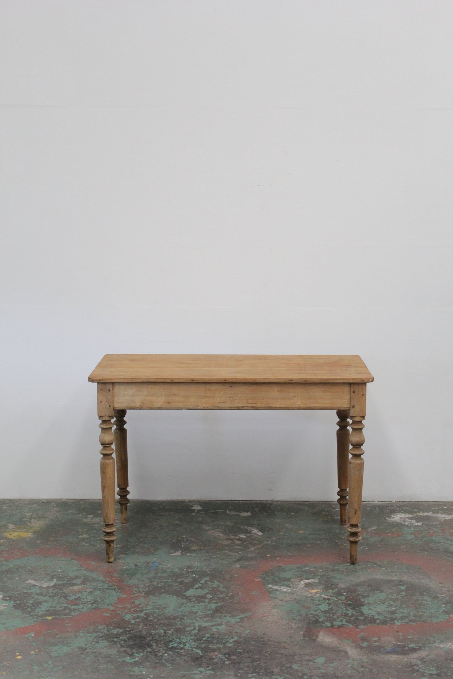 #1124 table