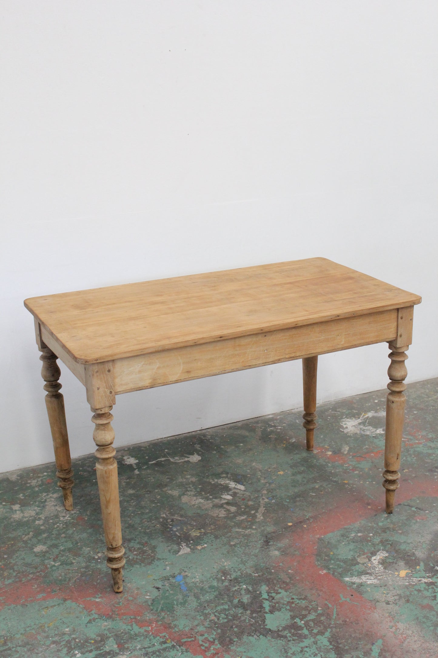 #1124 table