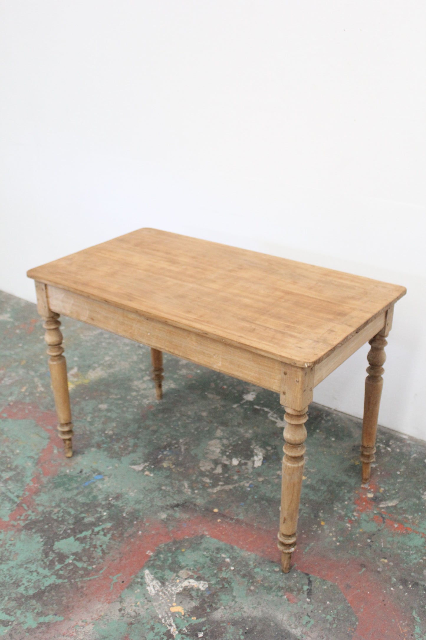 #1124 table