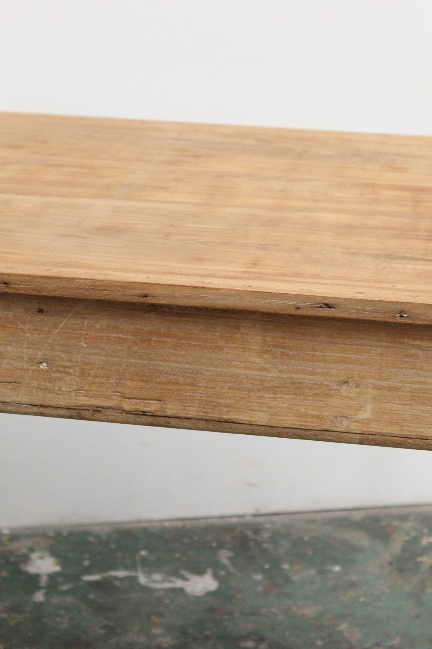 #1124 table