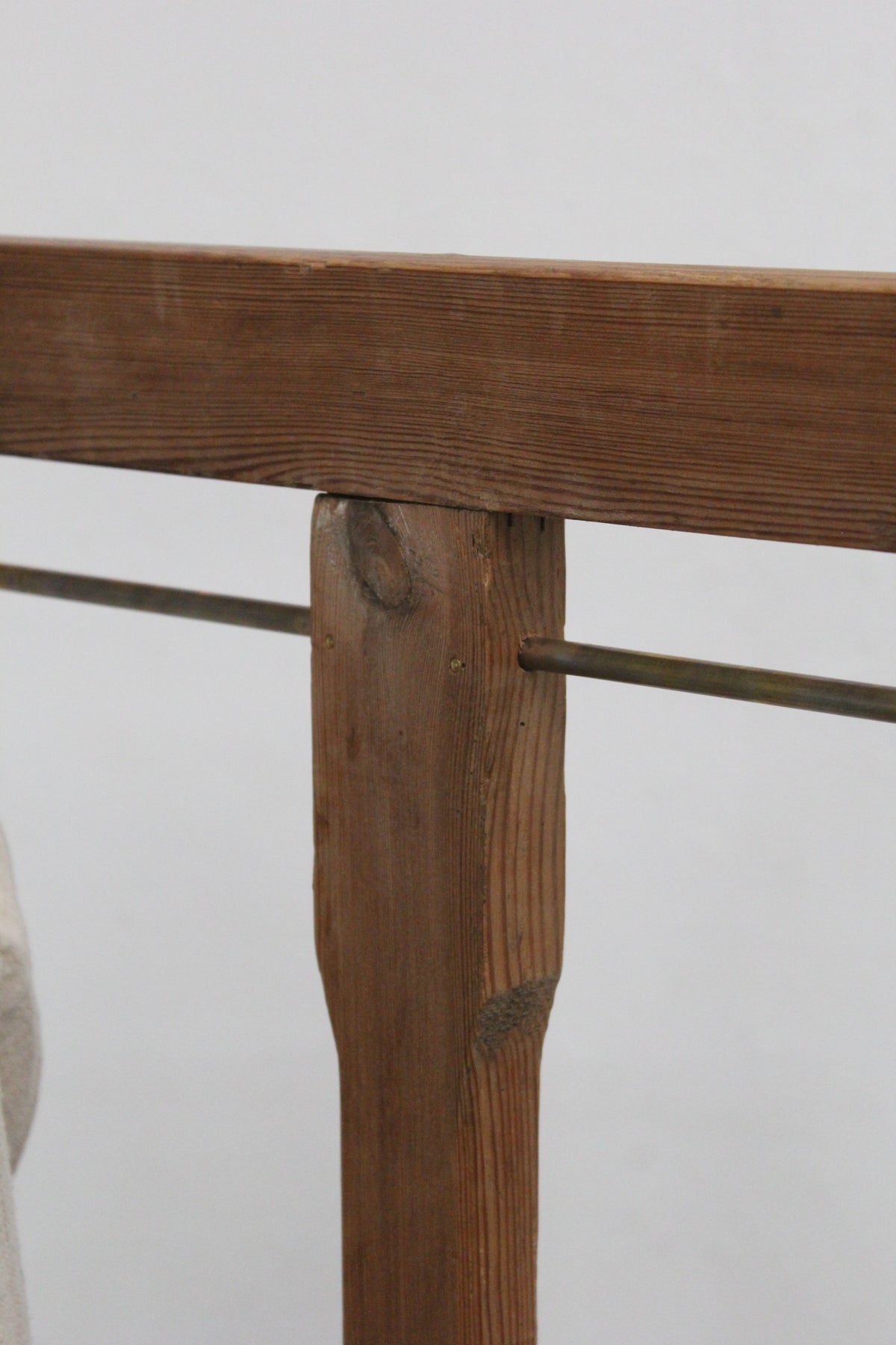 #1023 coat stand