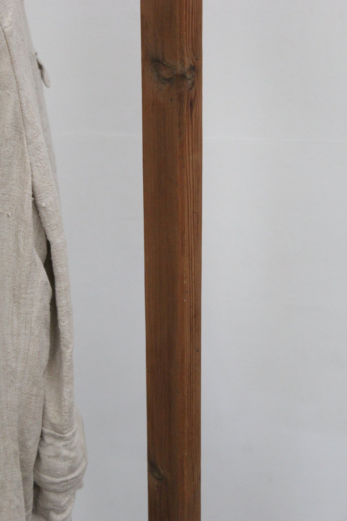 #1023 coat stand
